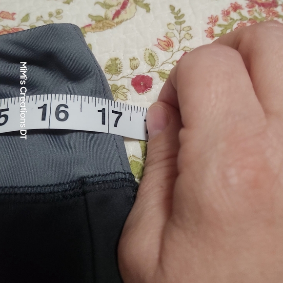 Women's  Grey Workout Capris with LSU Emblem - Picture 8 of 10